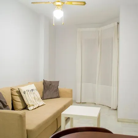 Apartament Holidays *